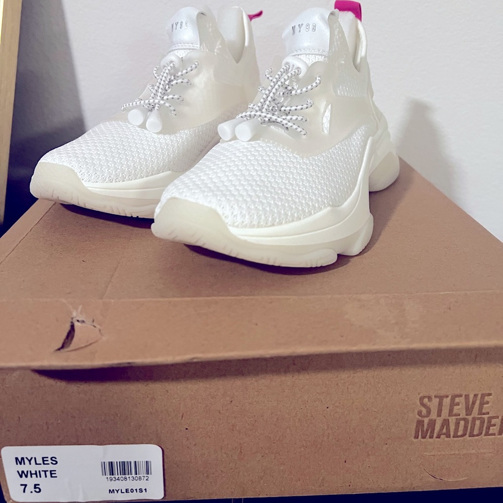 STEVE MADDEN MYLES White Sneakers